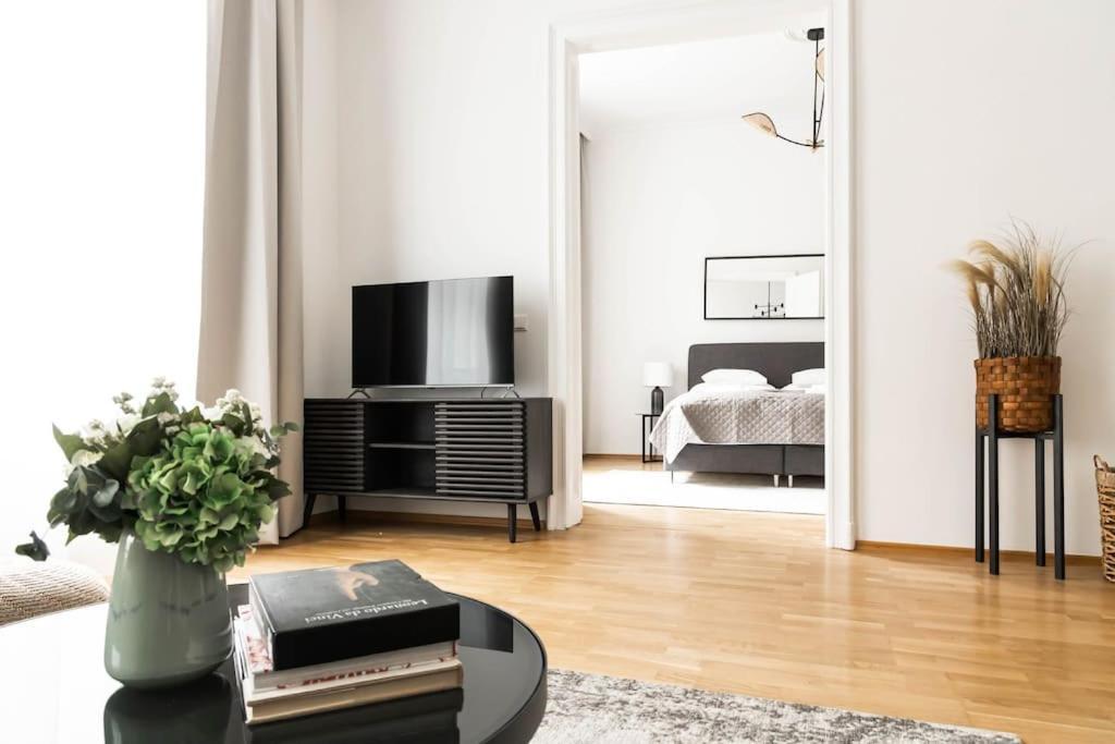 Franz 23 - Typical Viennese Apartment In The Heart Of Βιέννη Εξωτερικό φωτογραφία
